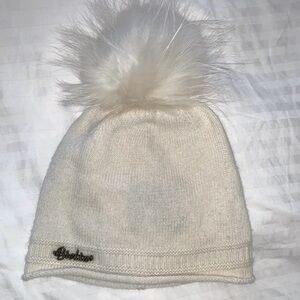 Brekka creamy white pompom tuque